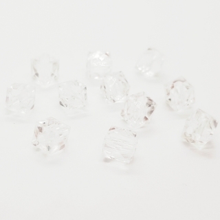 Broušená kostka, 7mm, transparent, 10ks