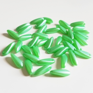 Jazýčky, 10x3mm, zelená matná, 40ks